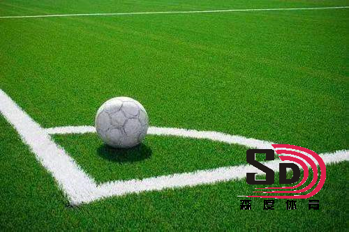 人造草坪翹邊和開(kāi)縫的原因分析